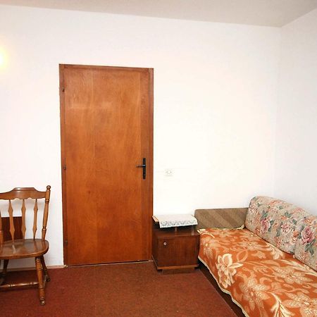 Apartments By The Sea Zivogosce - Mala Duba, Makarska - 2603 Igrane Room photo